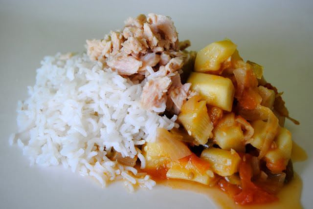 Arroz con Bonito y Pisto