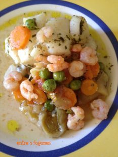 Bacalao en Salsa Verduras y Gambas