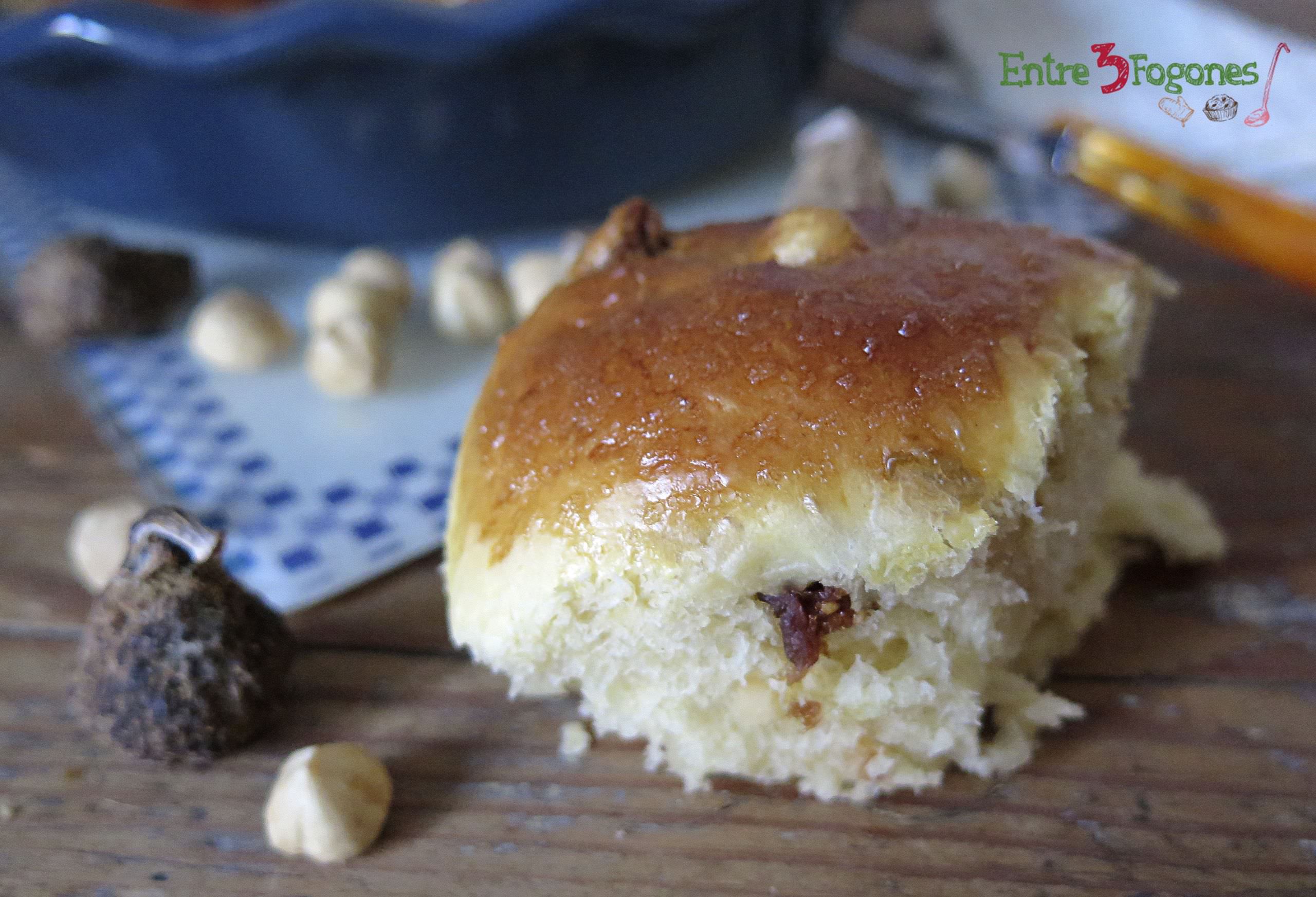Brioche con Higos Secos y Avellanas
