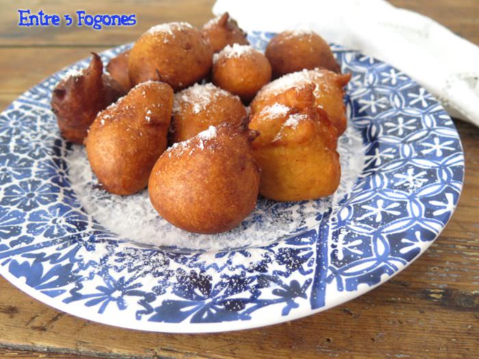 Buñuelos de Plátano y Coco Buñuelos de Plátano y Coco