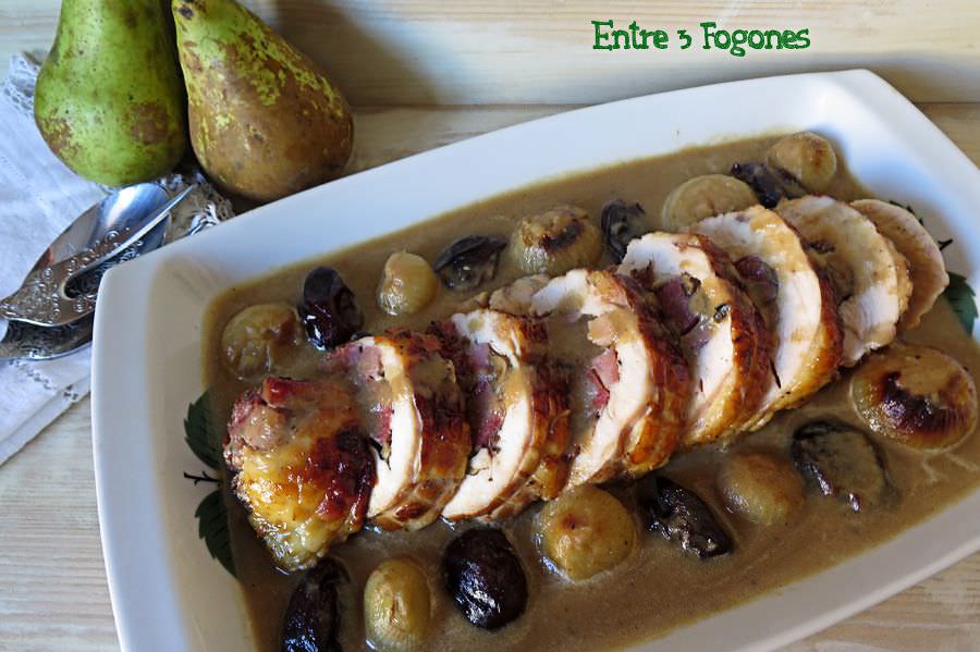 Capón Relleno al Horno en Salsa de Peras