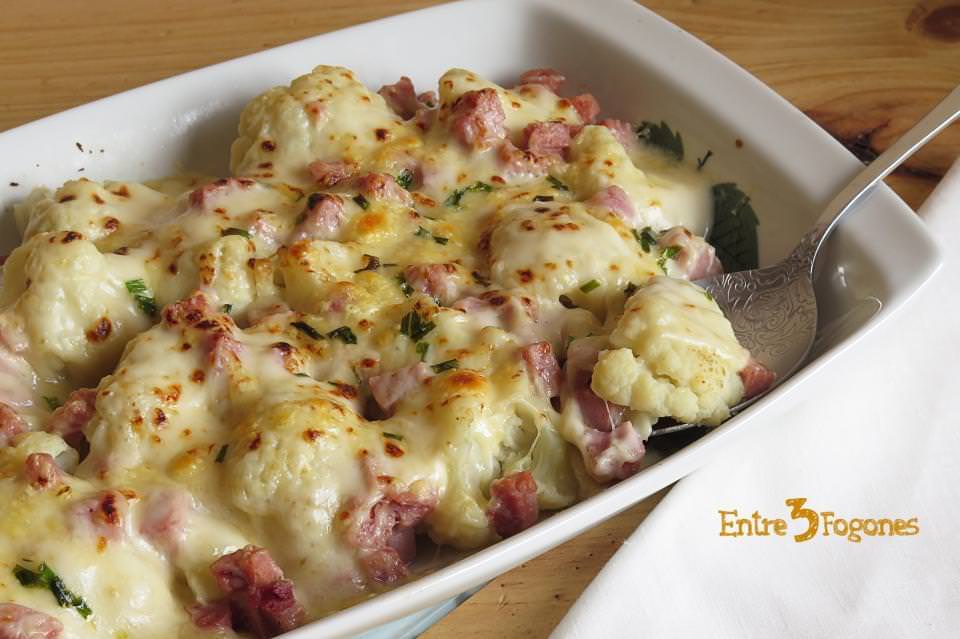 Coliflor Gratinada Con Bechamel, Jamón Dulce Y Queso