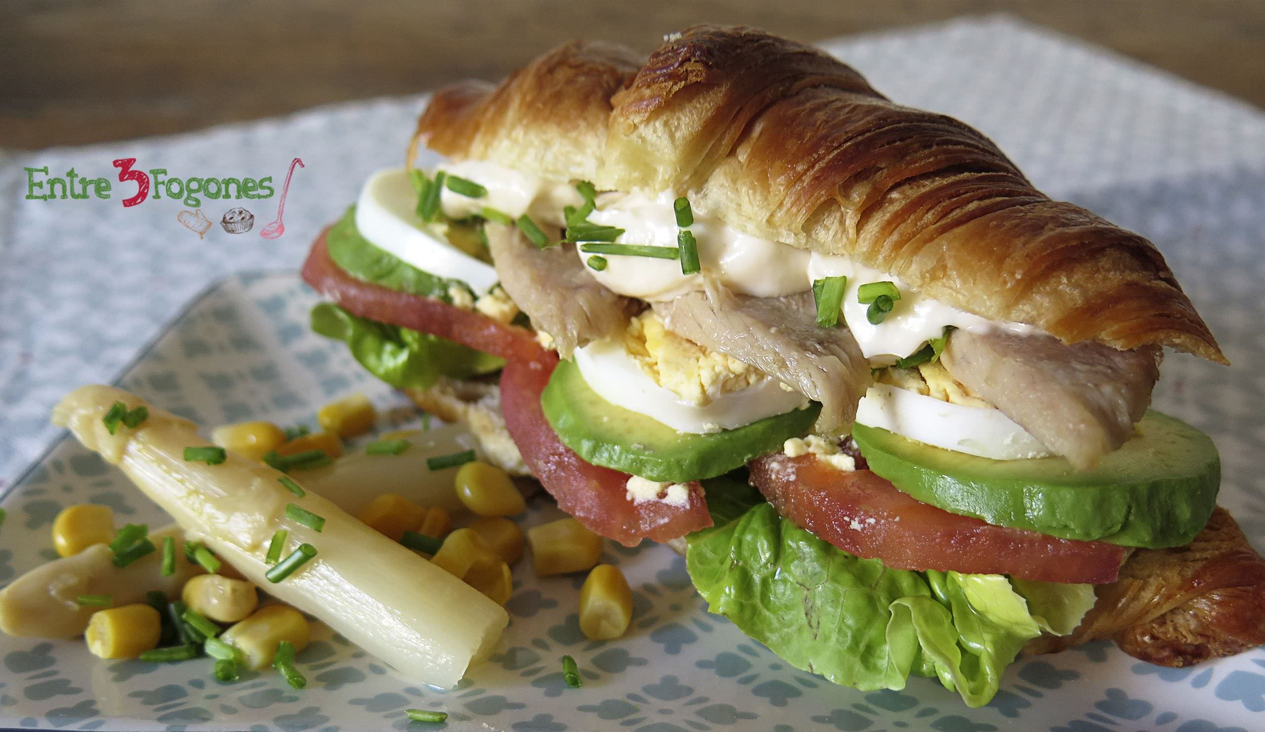 Croissant con Vegetales y Ventresca de Atún