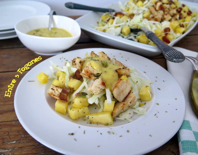 Ensalada de Pollo y Piña con Aliño de Miel