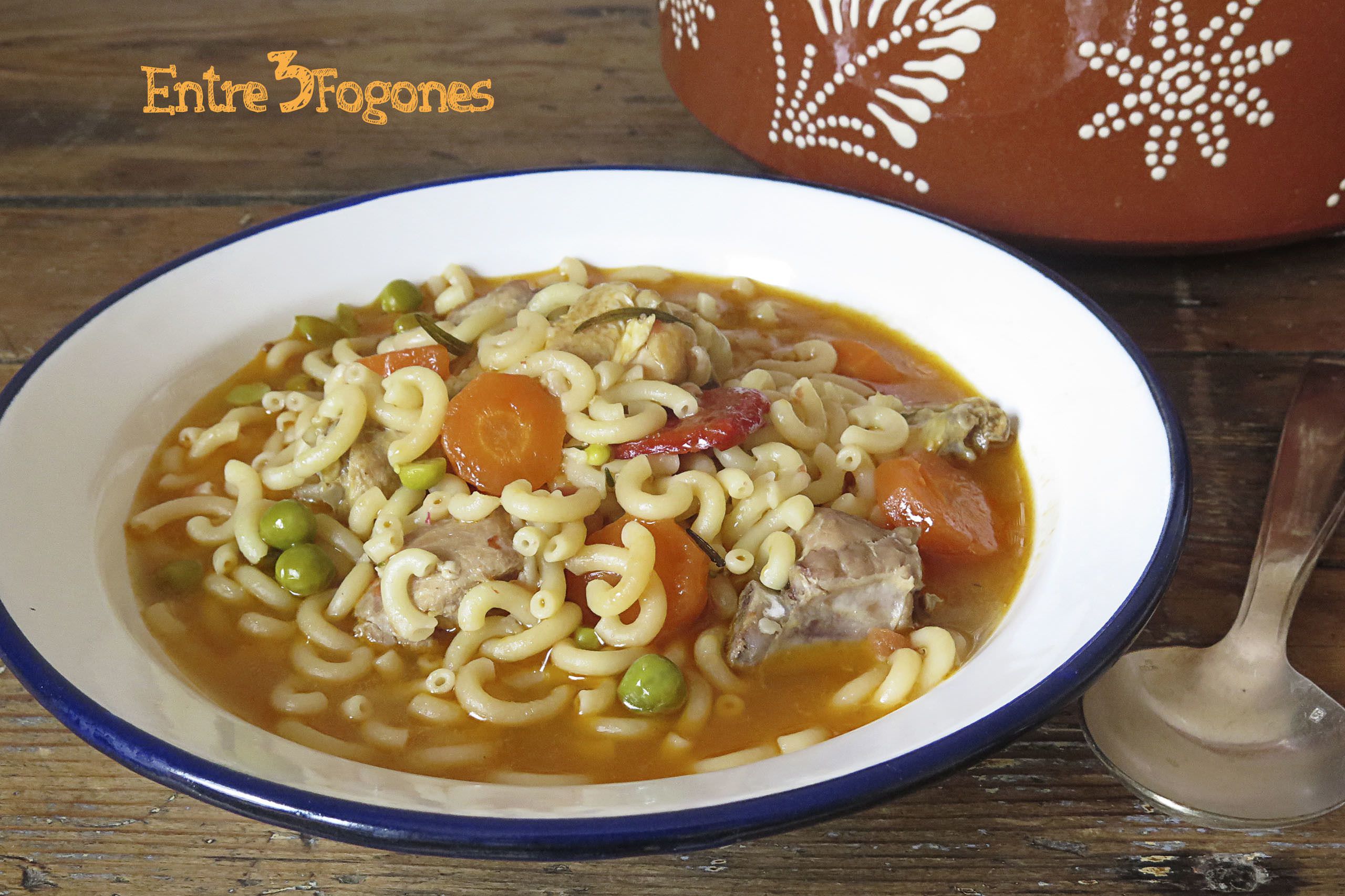 Fideos a la Cazuela con Costillas de Cerdo