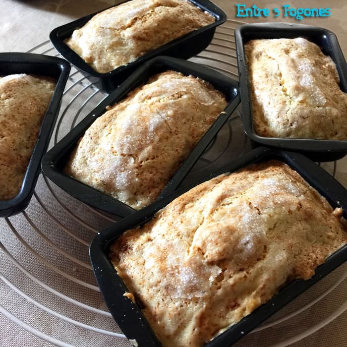 Financiers de Vino Blanco