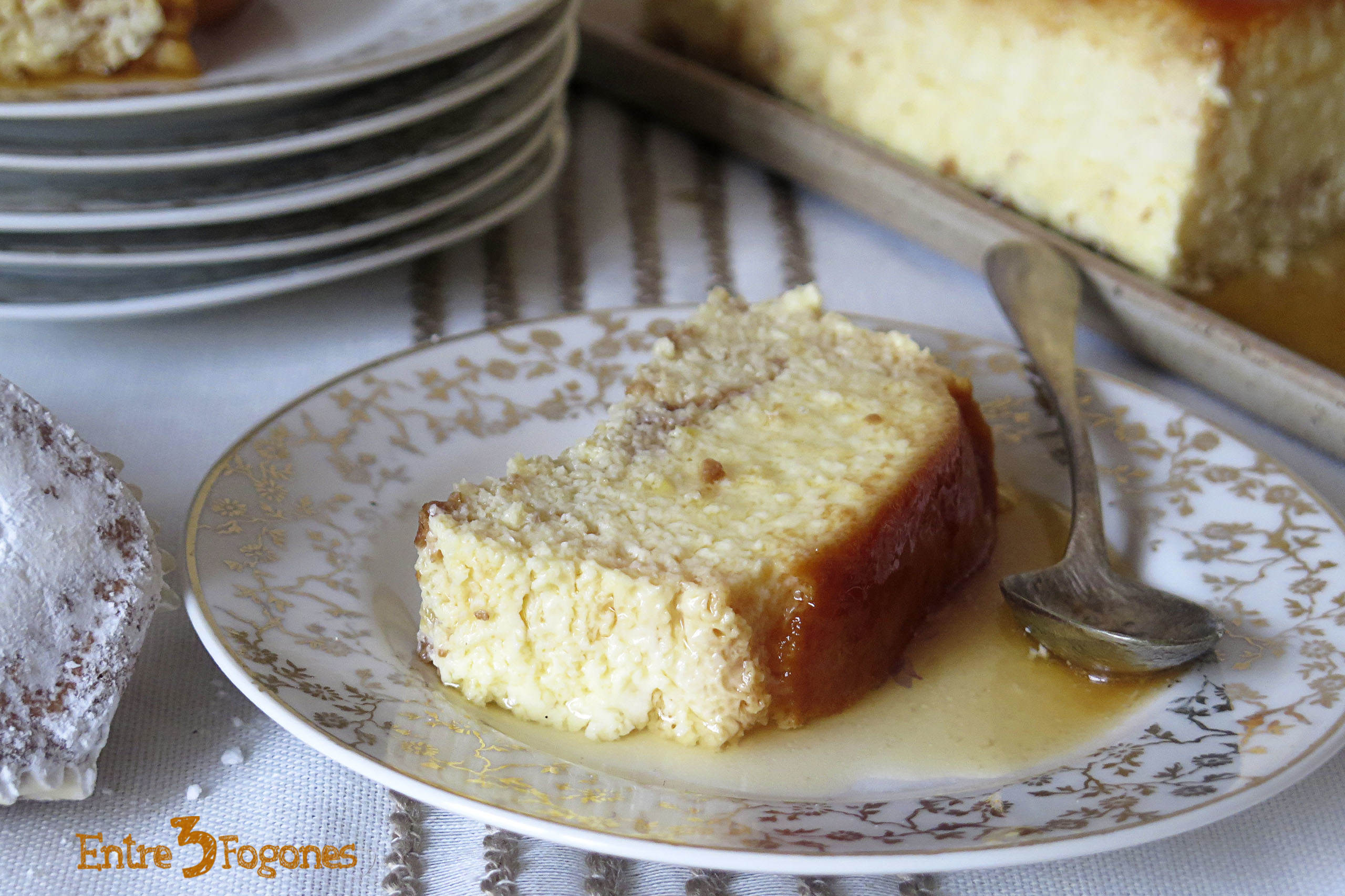 Flan de Huevo con Marquesitas de Almendra
