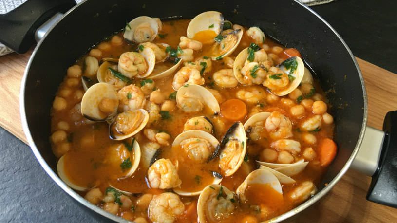 Garbanzos con Gambas y Almejas Garbanzos con Gambas y Almejas