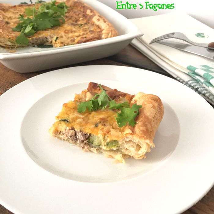 Hojaldre Relleno de Calabacín y Atún Asiático