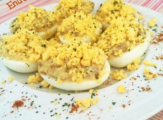 Huevos Rellenos de Pollo al Tandoori
