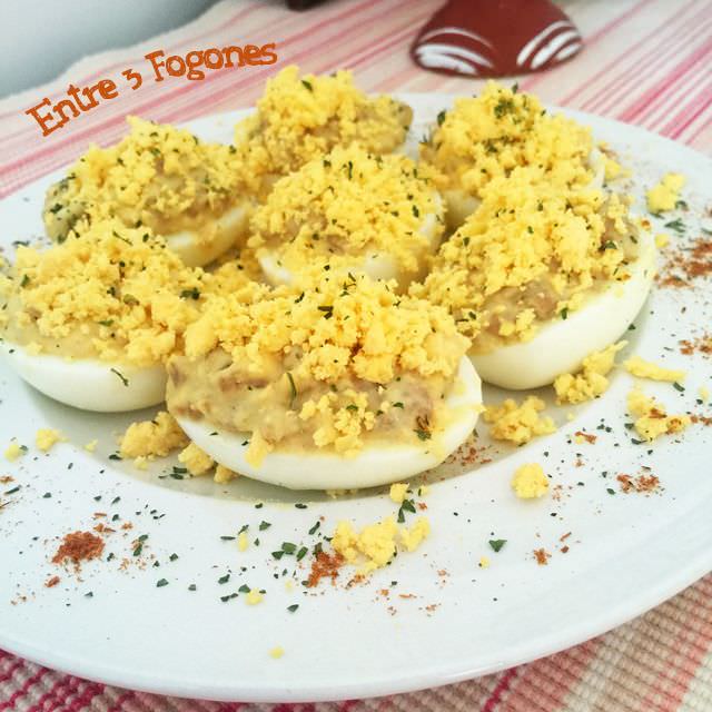Huevos Rellenos de Pollo al Tandoori