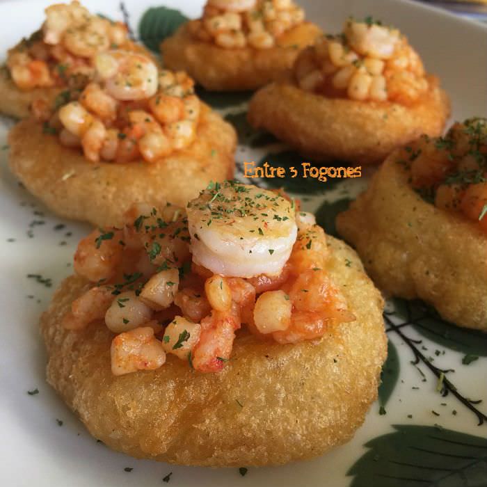 Molletes de Yuca con Calamar y Gambas Molletes de Yuca con Calamar y Gambas