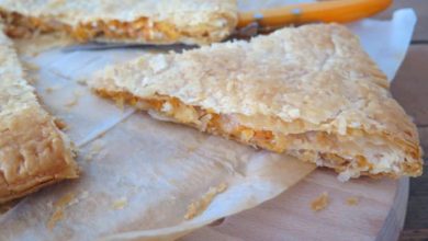 Empanada de Tomate y Atún