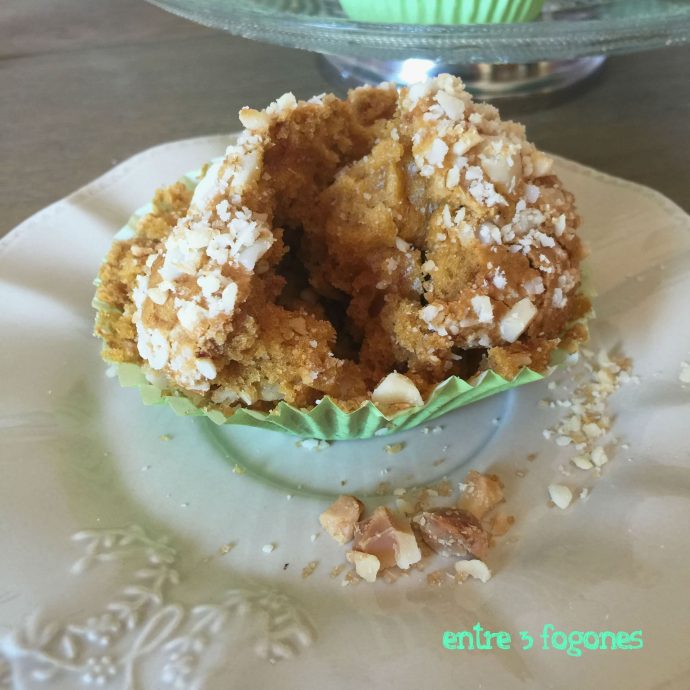 Muffins de Toffee con Topping de Nueces de Macadamia