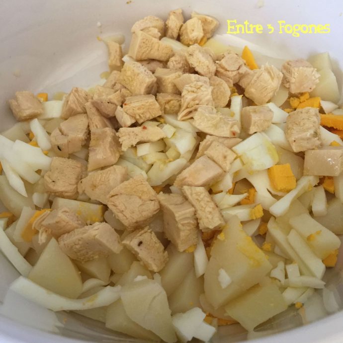Ensaladilla de Remolacha con Pollo Escabechado
