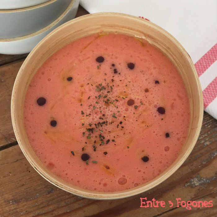 Sopa de Tomate y Cantalupo