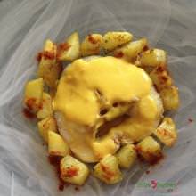 Merluza al Azafrán con Patatas al Pimentón