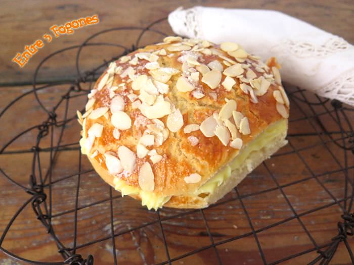 Mona de Pascua Rellena de Crema Pastelera Mona de Pascua Rellena de Crema Pastelera