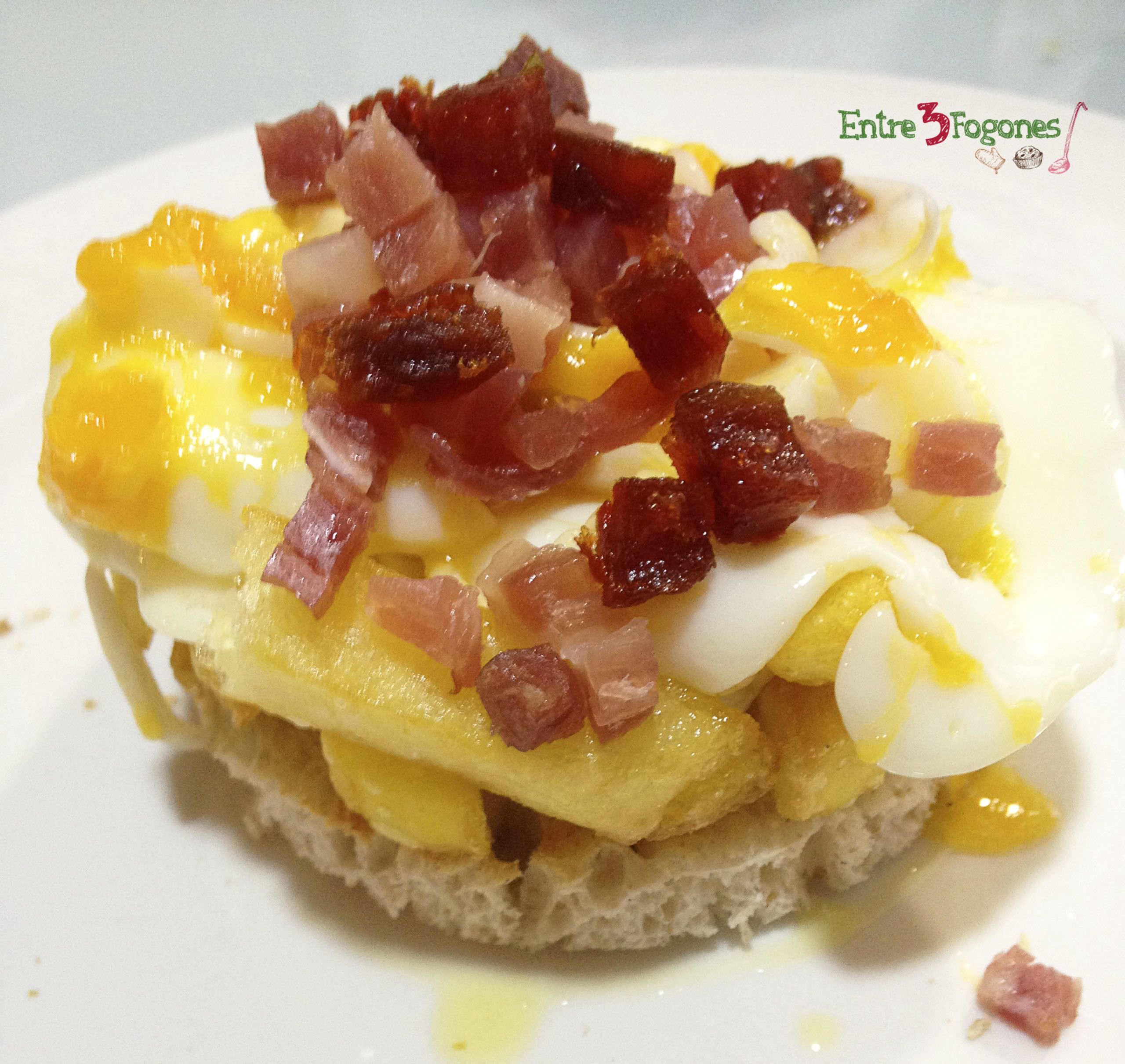 Montadito de Patatas Alargadas con Huevo Roto y Jamón