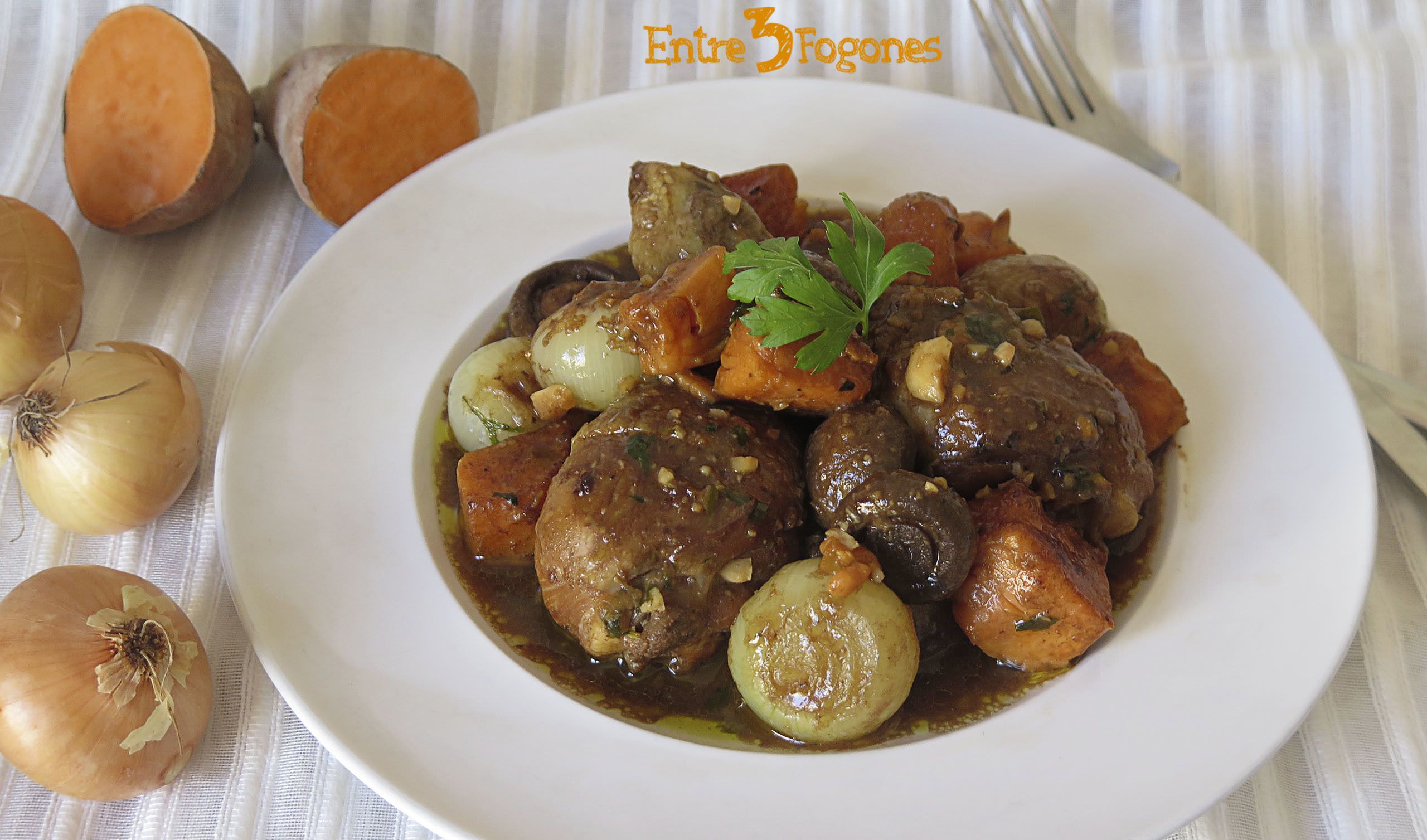 Muslos de Pollo en Salsa con Batata y Chocolate