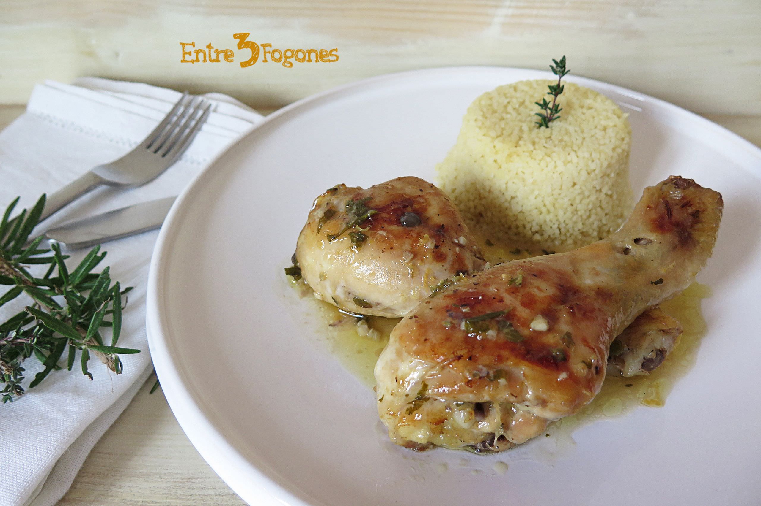 Muslos de Pollo al Horno con Limón y Hierbas Aromáticas