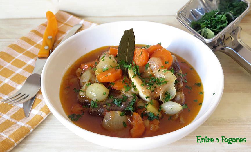 Ossobuco de Ternera con Verduras y Manzana