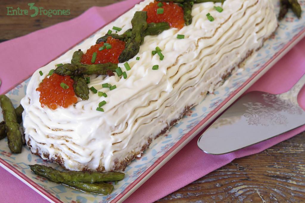 Pastel de Gambas con Salmón y Espárragos Verdes
