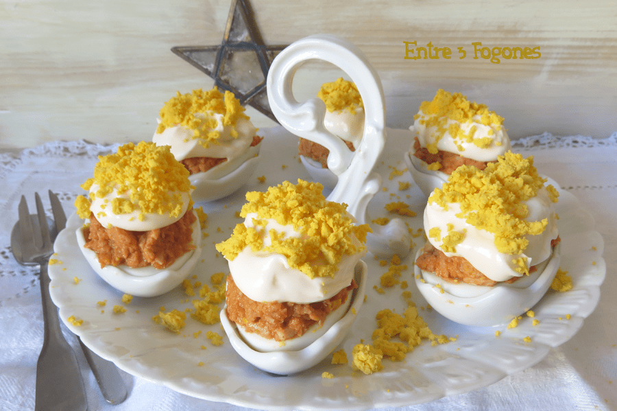 Huevos al Serrín, Rellenos de Atún