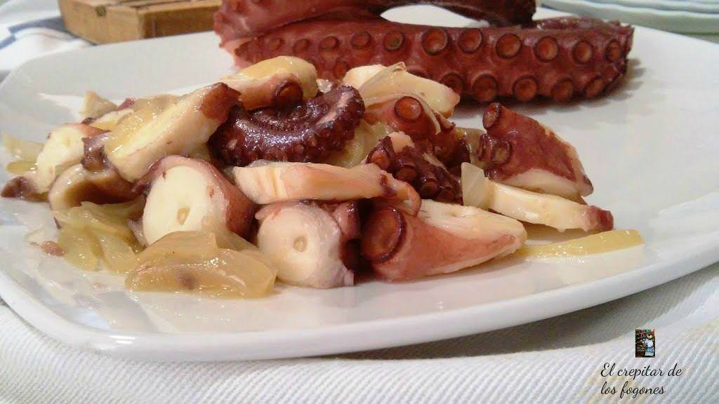 Pulpo Encebollado Pulpo Encebollado
