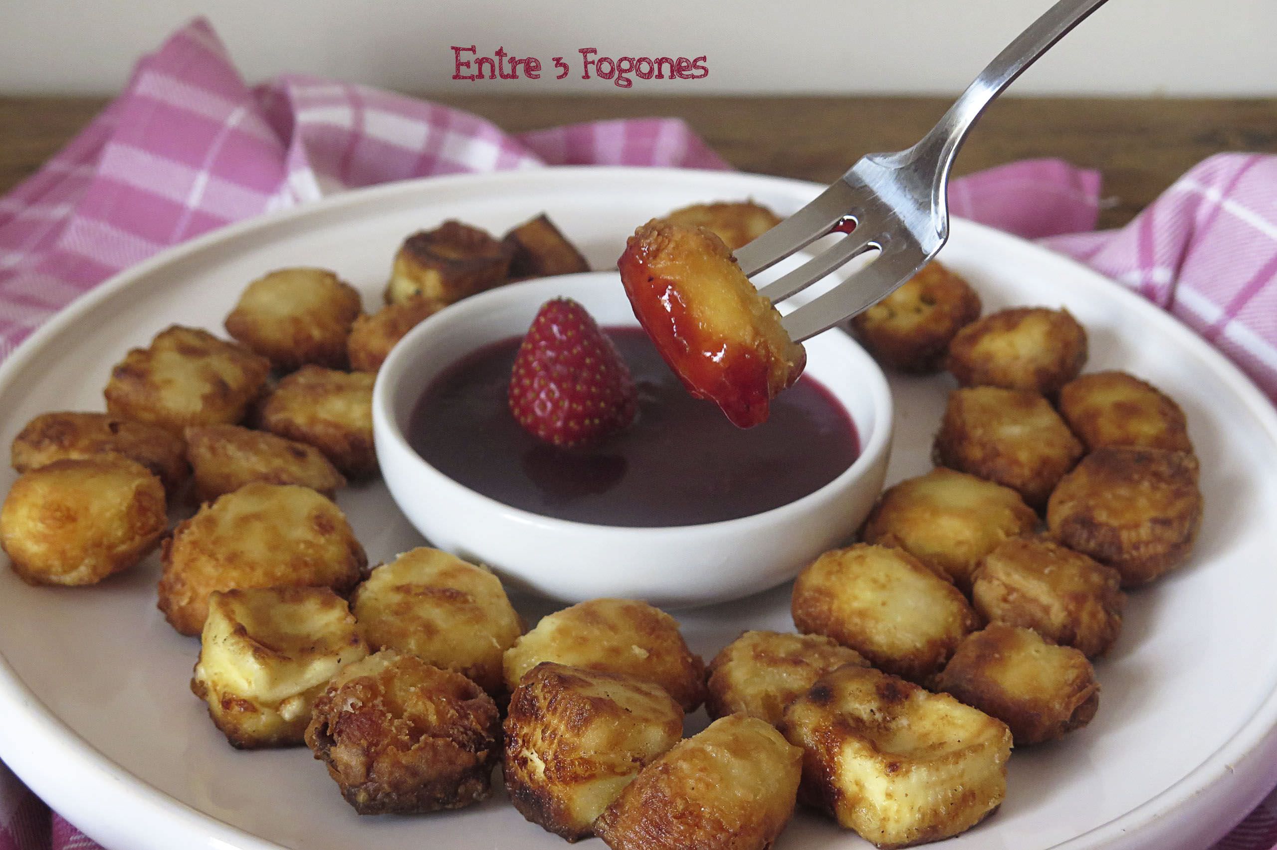 Queso Frito con Mermelada de Fresas