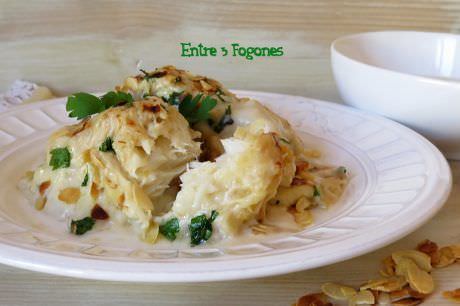 Bacalao con Bechamel y Almendras