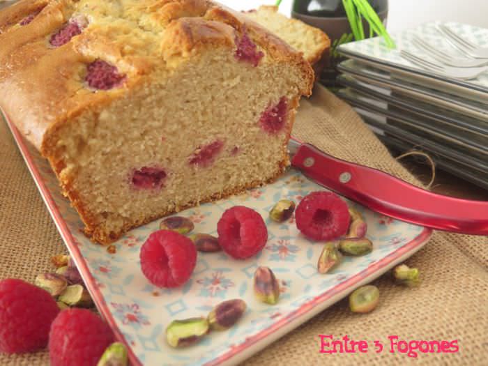 Receta Cake de Pistachos con Frambuesas