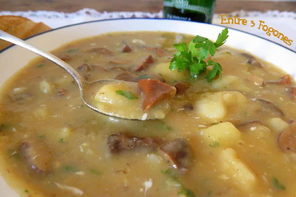 Receta Caldo de Patatas con Níscalos