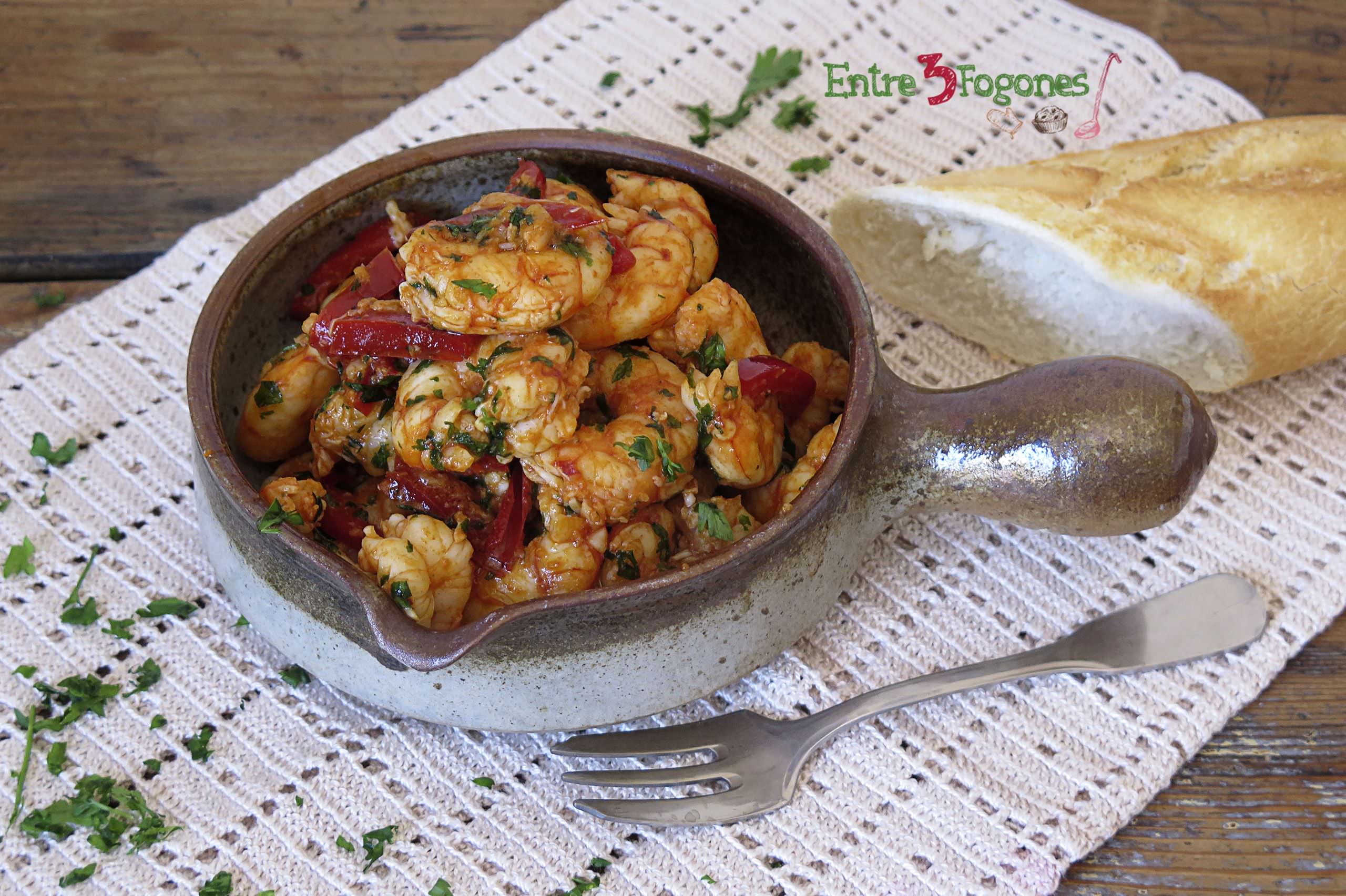 Cazuela de Gambas con Pimiento Rojo al Pimentón de la Vera