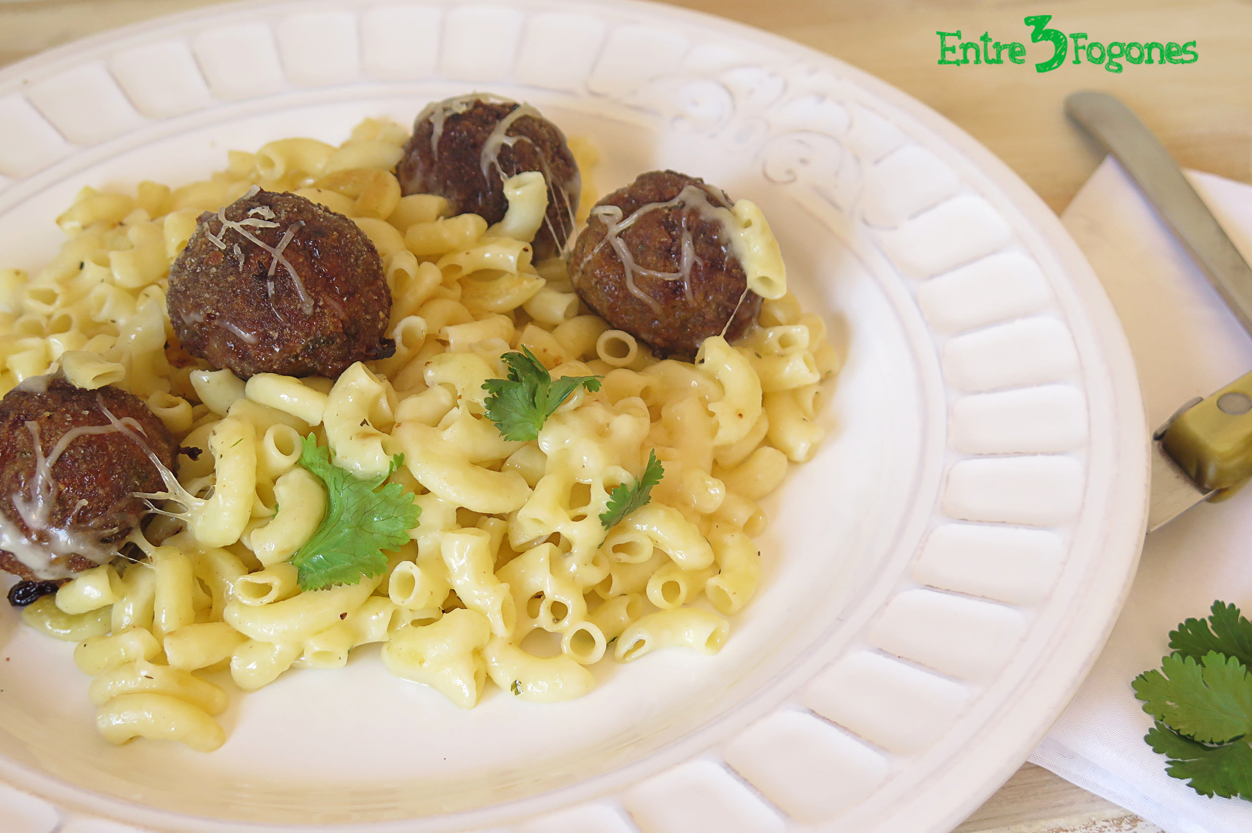 Receta Coquillettes a la Mantequilla con Albóndigas al Horno