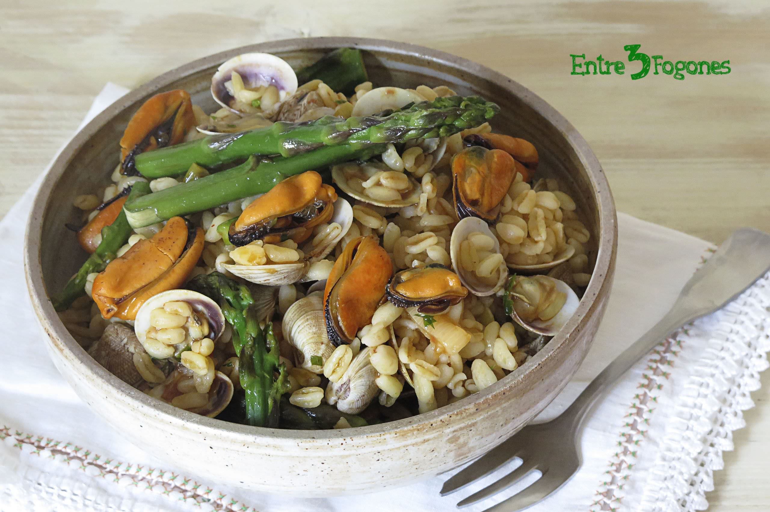 Receta Ensalada de Trigo con Espárragos Verdes y Frutos del Mar