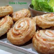 Receta Espirales de Hojaldre con Salmón Marinado y Queso