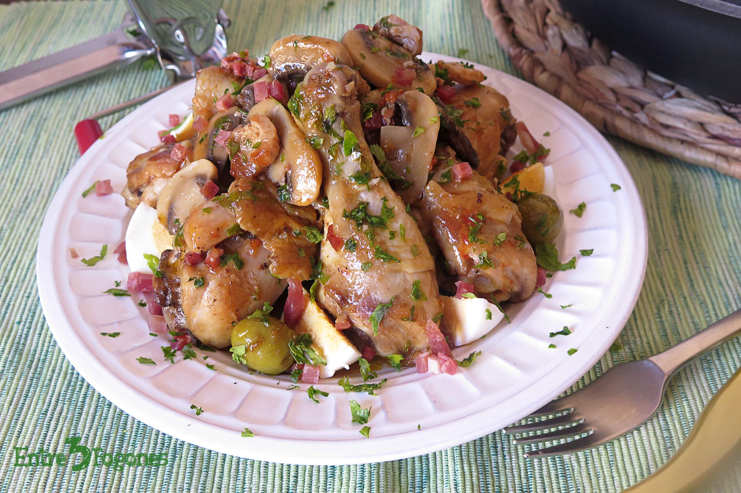 Receta Jamoncitos de Pollo con Champiñones y Aceitunas