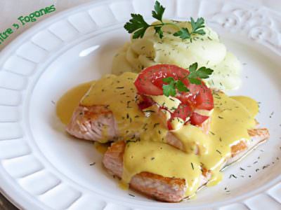 Receta Lomos de Salmón en Salsa Holandesa Suave Receta Lomos de Salmón en Salsa Holandesa Suave