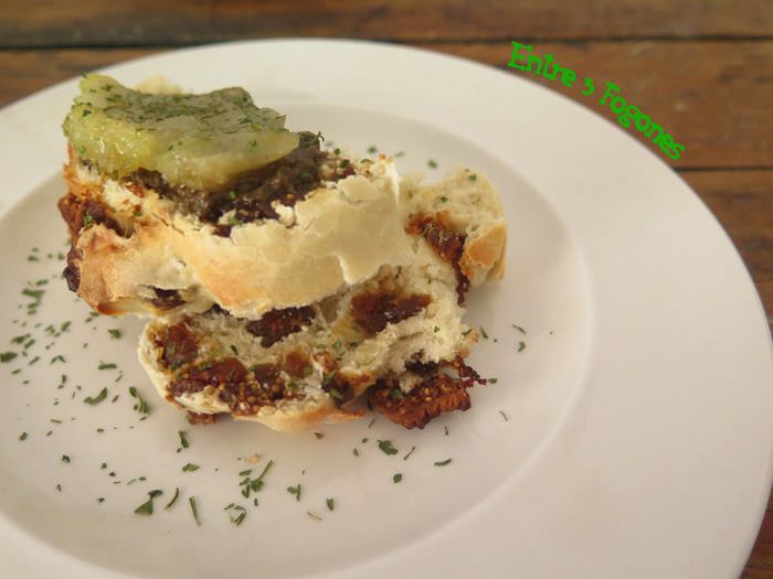 Montadito de Tapenade con Bacalao