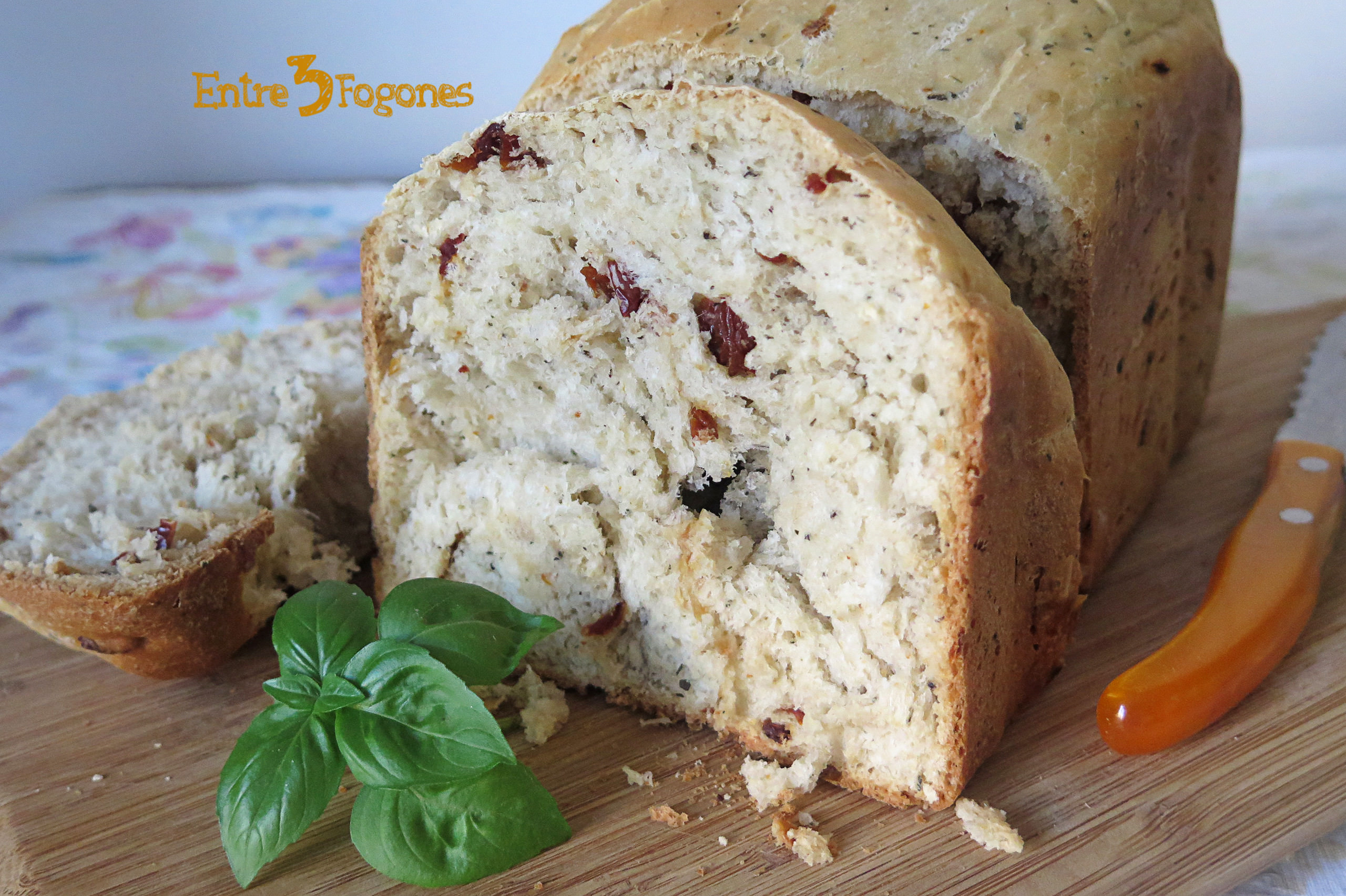 Receta Pan de Tomates Secos Marinados con y sin Panificadora