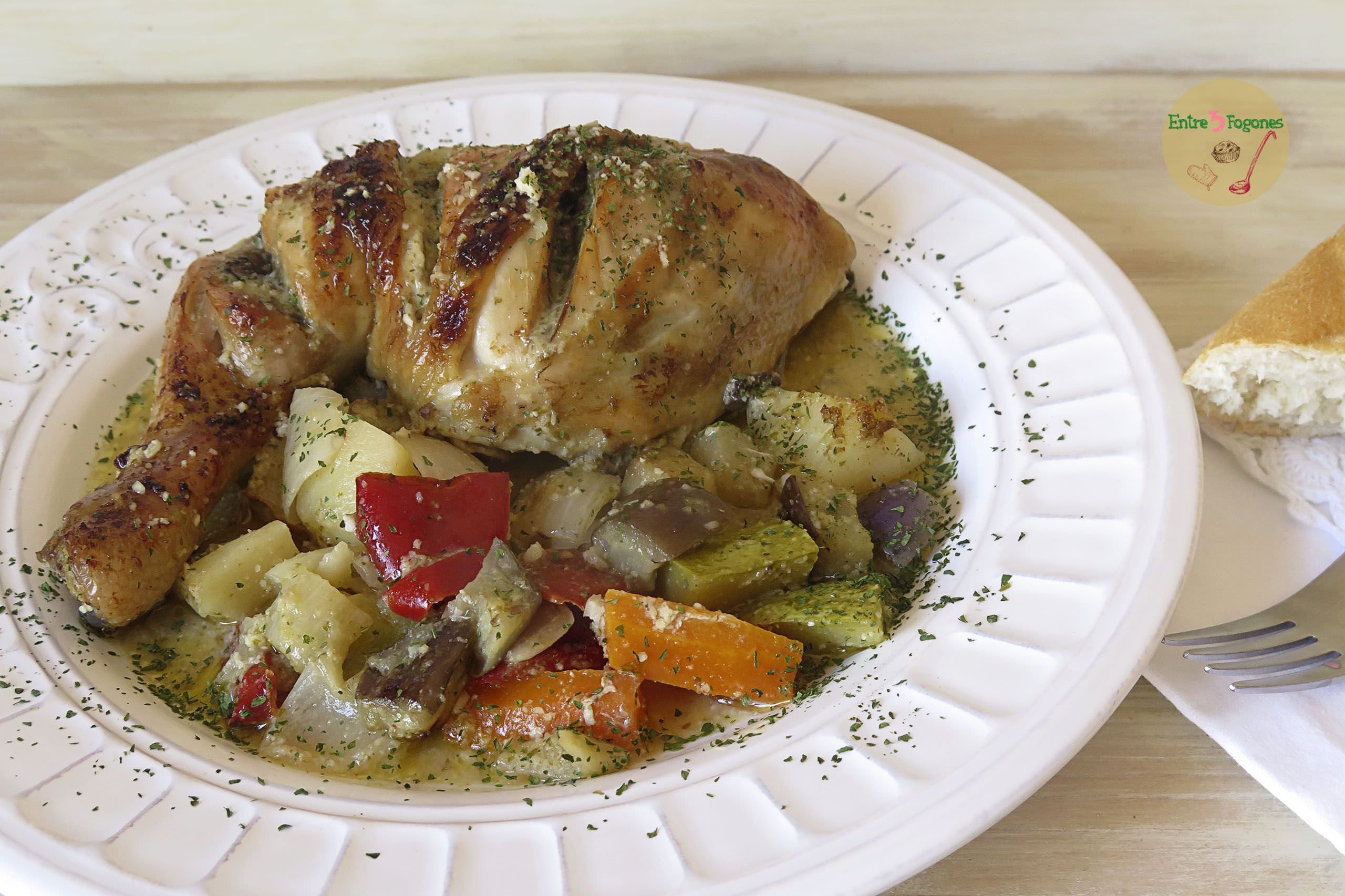 Receta Asado de Pollo al Horno con Verduras y Picada de Almendras