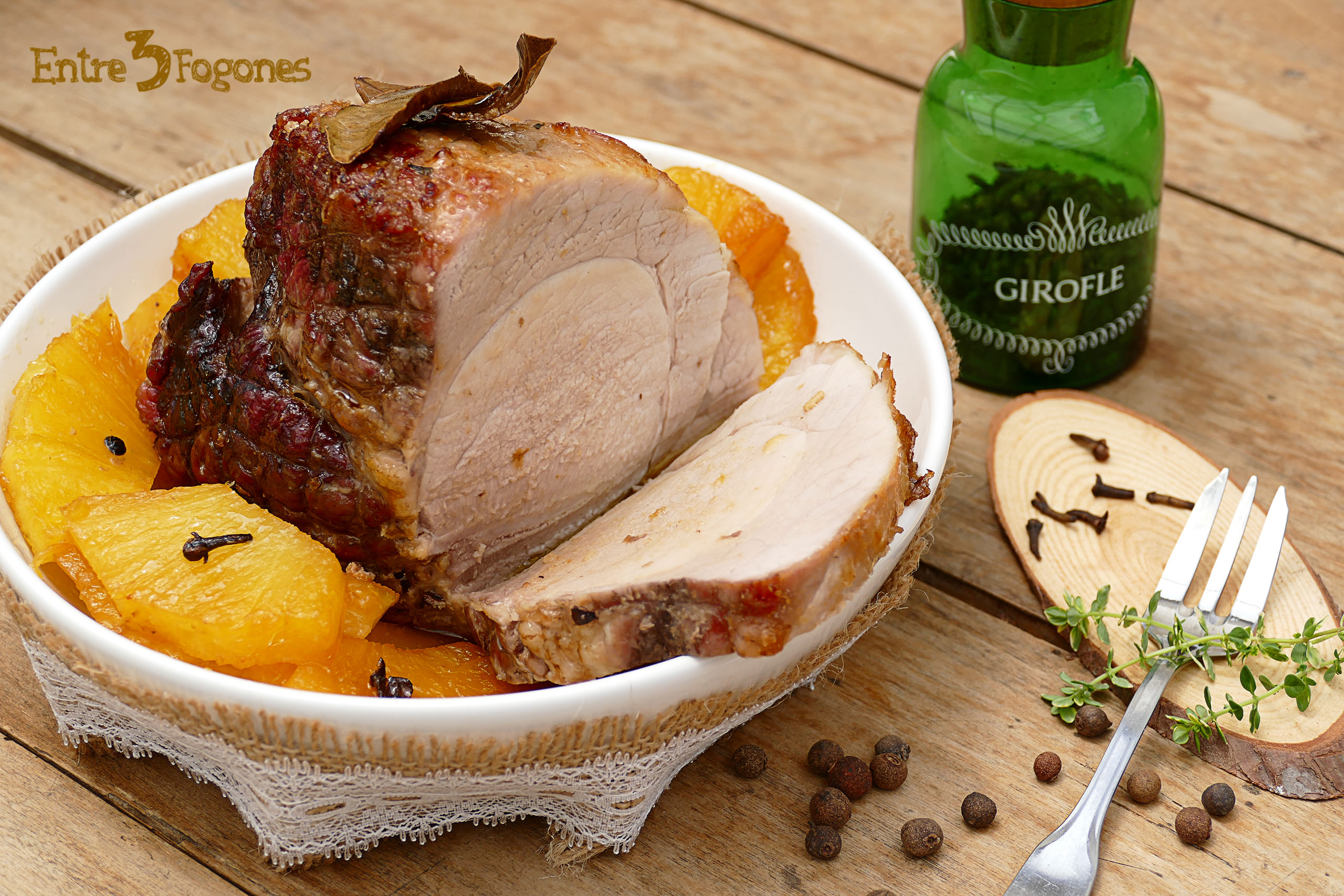 Redondo de Cerdo al Horno con Piña Caramelizada