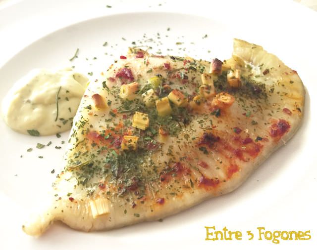 Rodaballo al Horno con Ajos Tiernos